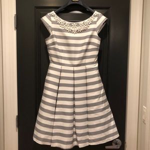 Kate Spade Sz 6 Striped Dress w/Embellished Collar